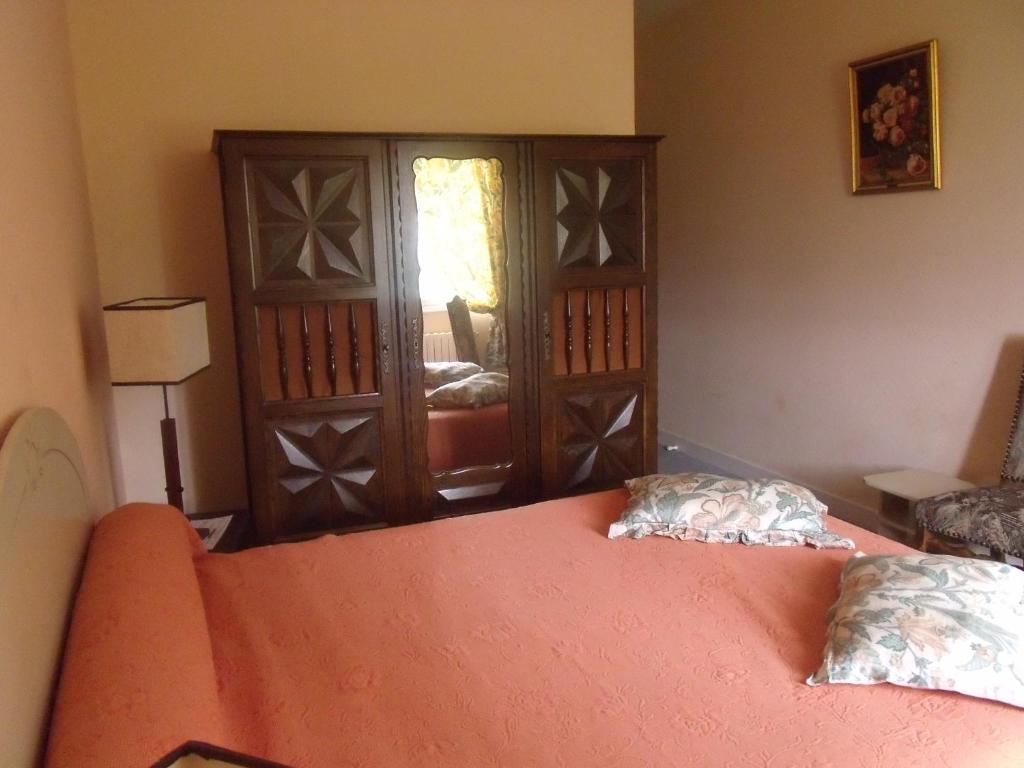 Hotel Restaurant L'Ecluse Antonne-et-Trigonant Phòng bức ảnh